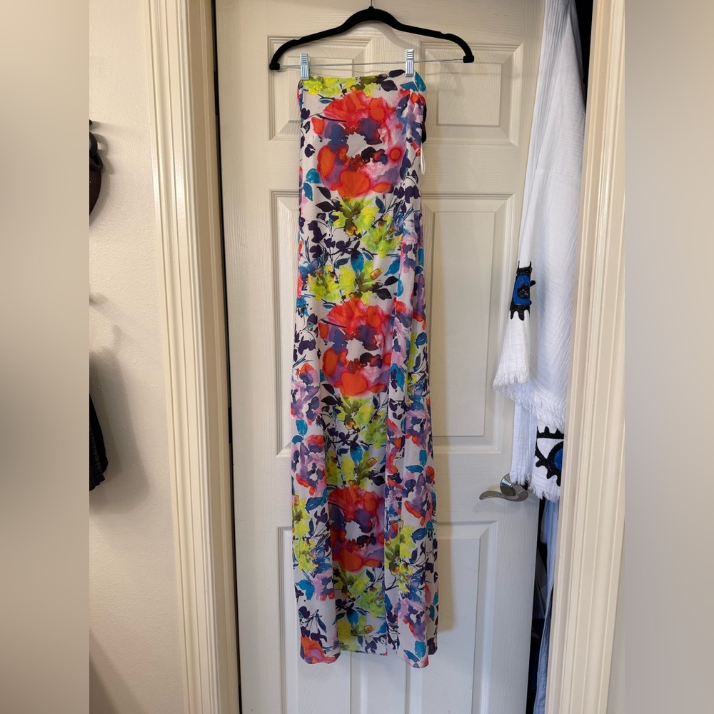 Alice + Olivia Floral Maxi Dress